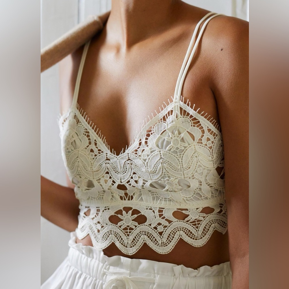 The Viviette Lace Bra Top